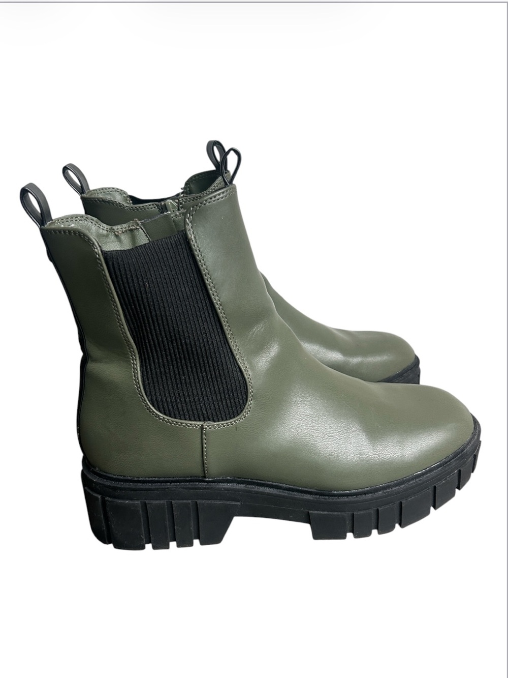 Madden NYC Olive Green Chelsea Boots Ankle Boots Size 10